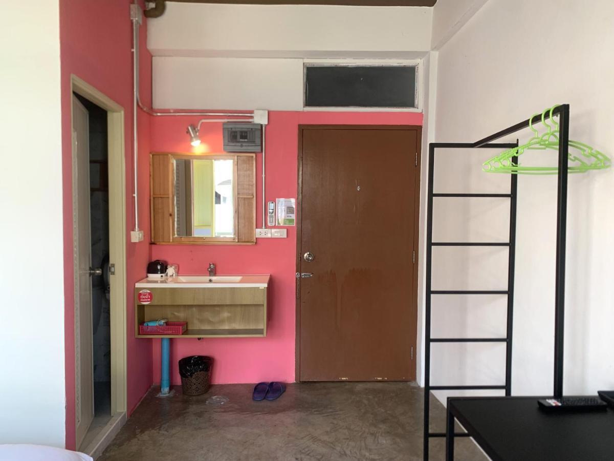 بيت شباب سليب شيب فوكيت Phuket المظهر الخارجي الصورة